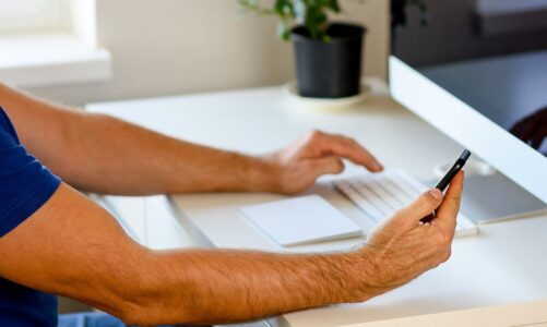 Kto może zameldować osobę w domu – zasady i wymagane zgody