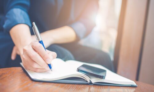 Z nad czy znad – kiedy którą formę stosować?