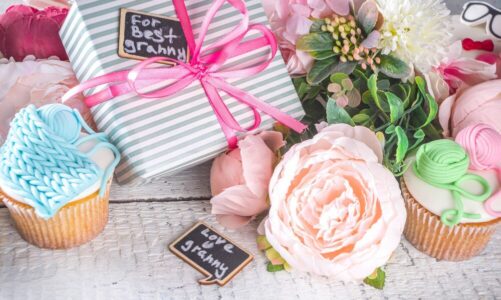 Życzenia dla córki na 18 urodziny – wzruszające słowa od rodziców